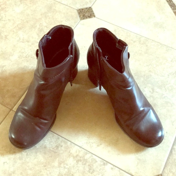 Covington Brown Booties - Picture 1 of 7